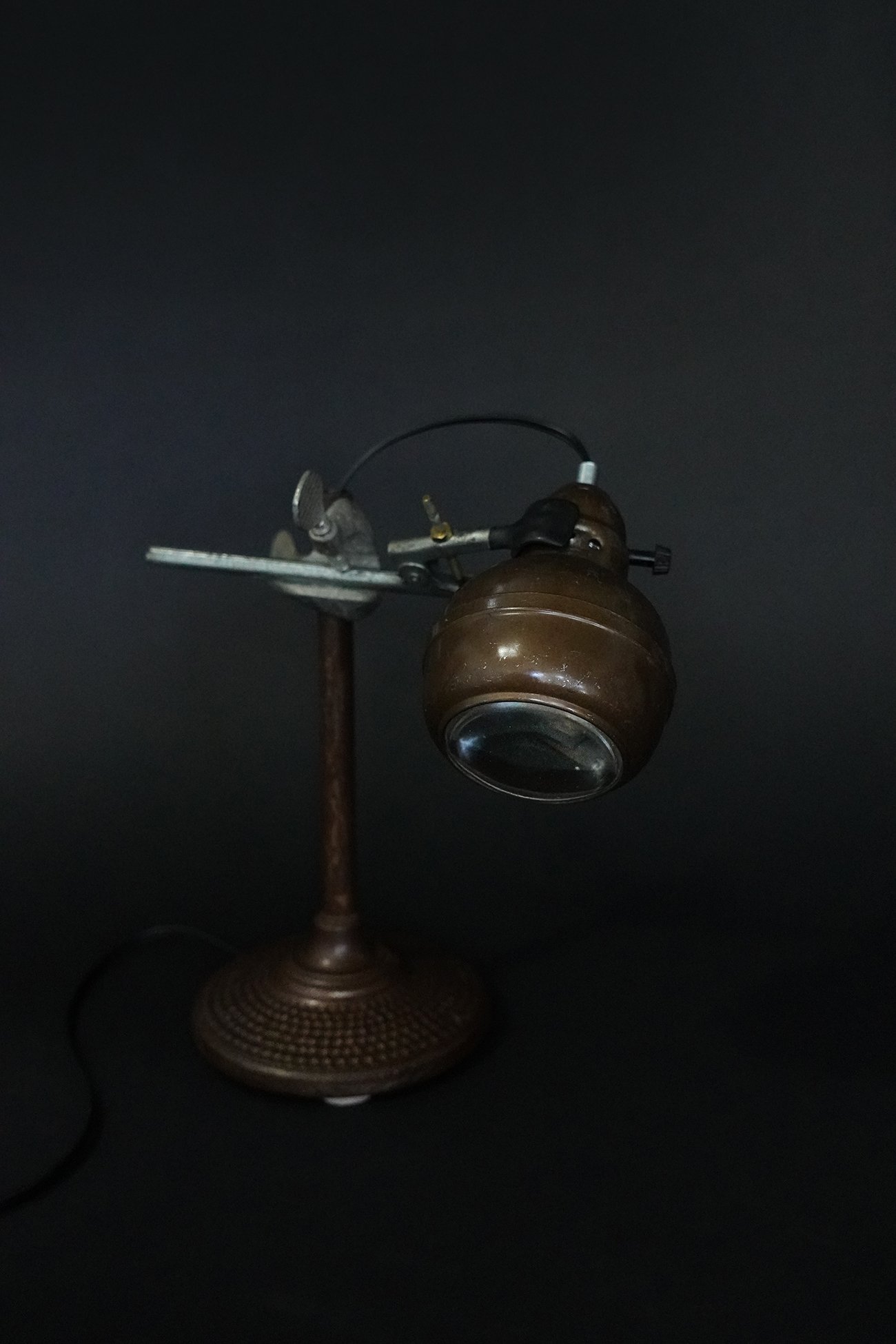 Vintage Magnifier Spot Lamp C.1940 — AGENT GALLERY CHICAGO